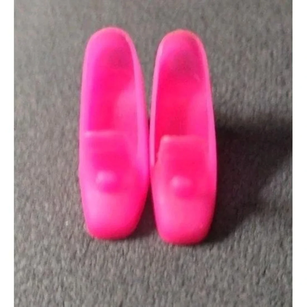 Vintage Barbie Doll Pilgrim Shoes Hot Pink Taiwan‎ Mattel Mod 1960/70's